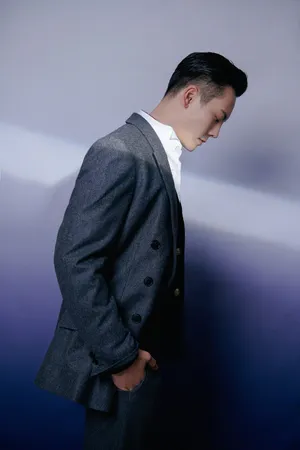 陈伟霆国庆晚会帅气图片写真_3