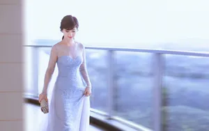 赵雅芝蓝色珍珠轻纱礼服仙气温婉美照图片_3