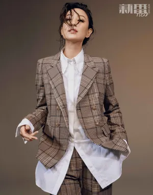 郑希怡湿发造型性感写真图片_4