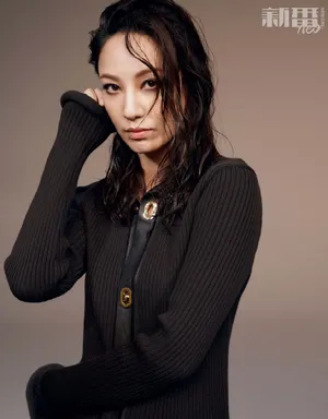 郑希怡湿发造型性感写真图片_9