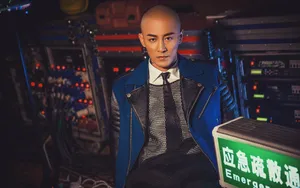 林峯光头造型个性写真图片_3