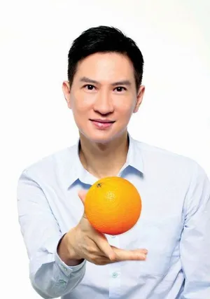 张家辉白色衬衫小清新写真图片_1