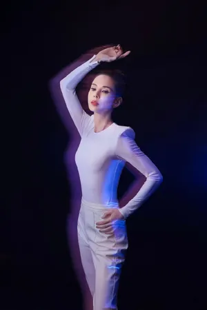 李若彤未来感写真图片_5