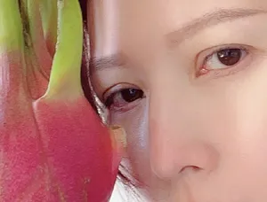蔡少芬素颜皮肤光滑红润美照图片第1张