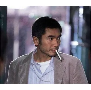 方中信经典帅气老照片写真图片_1
