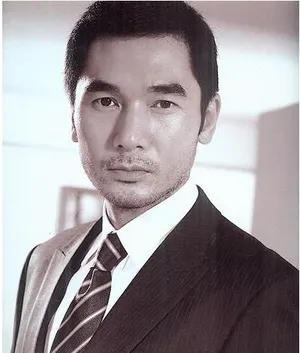 方中信经典帅气老照片写真图片_3