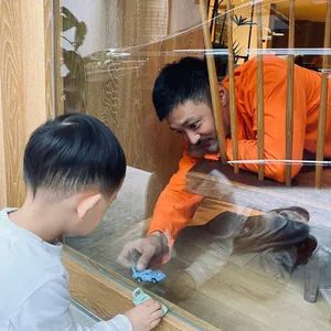 余文乐庆生帅气潮流自拍图片