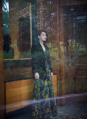 胡杏儿短发优雅魅力写真图片_4