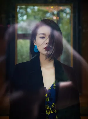 胡杏儿短发优雅魅力写真图片_6