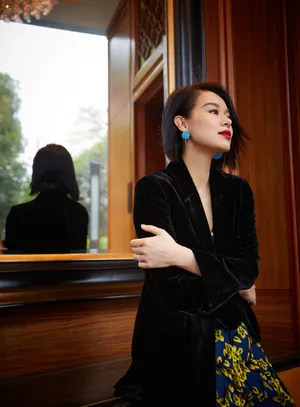 胡杏儿短发优雅魅力写真图片_7