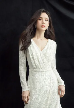 李若彤亮片裙性感写真图片_4