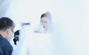 薛凯琪抹胸裙性感写真图片_3