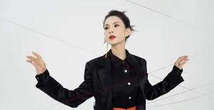 李若彤性感干练写真图片