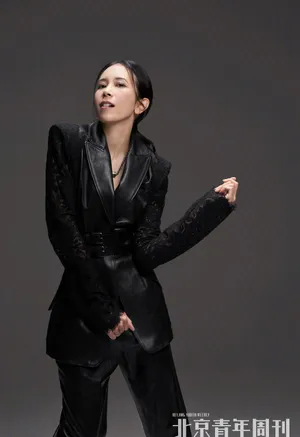 莫文蔚百变风格性感写真图片_3