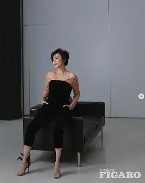 刘嘉玲美飒性感写真图片