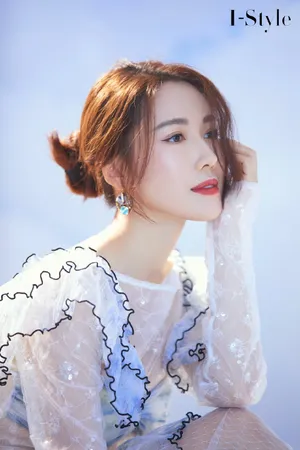李施嬅性感优雅写真图片_2