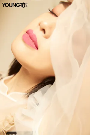 钟丽缇性感优雅写真图片