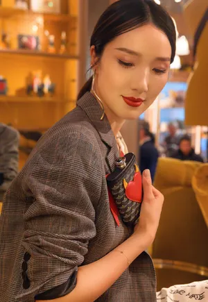 李亚男时装周性感图片_4