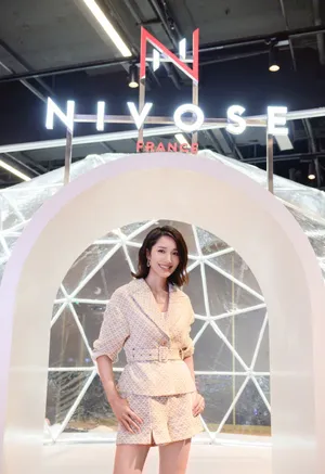 李亚男甜美性感写真图片_3