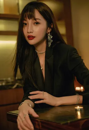 郑雅文西装短裙妩媚写真图片_5