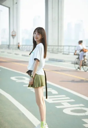 郑雅文青春活力养眼写真图片_5