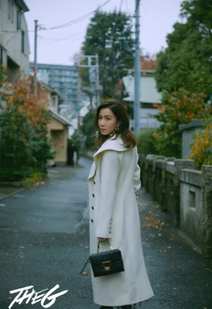 佘诗曼优雅性感街拍图片_7