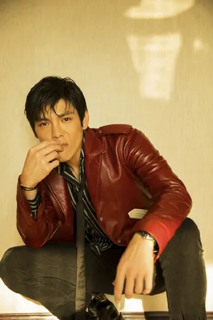 向佐酷帅型男写真图片