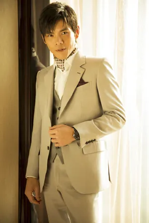 向佐酷帅型男写真图片_3