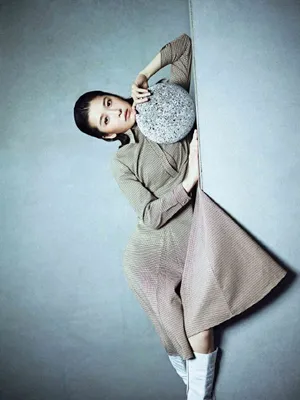 周丽淇性感光影写真图片_3
