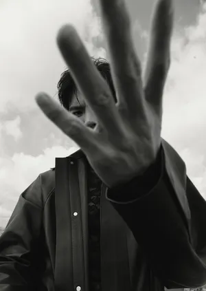 向佐秋季男友风写真图片_2