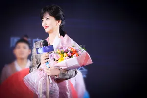 赵雅芝知性甜美活动照图片_2