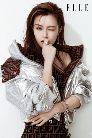 文咏珊ELLE性感时尚写真图片_3