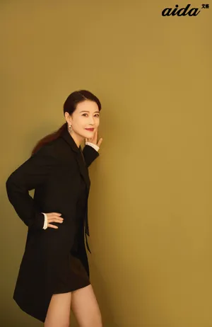 周海媚优雅时尚写真图片