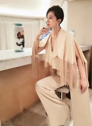 翁虹性感气质写真图片_5
