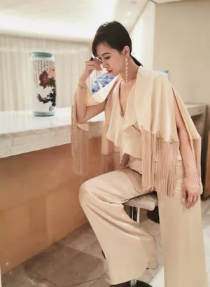 翁虹性感气质写真图片_7