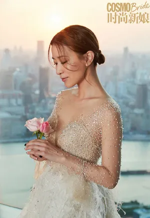 佘诗曼魅力性感婚纱照图片_3
