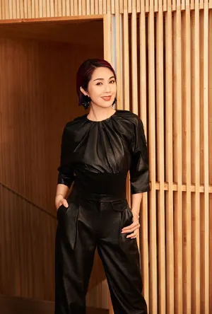 杨千嬅成熟魅力时尚写真大片_2