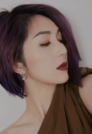 杨千嬅成熟妩媚时尚写真图片_6