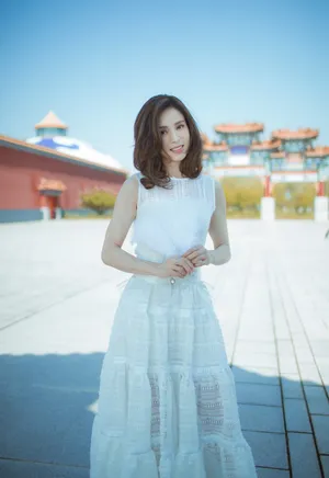 李若彤横店性感活动照图片_3
