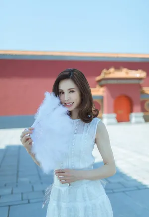 李若彤横店性感活动照图片_4