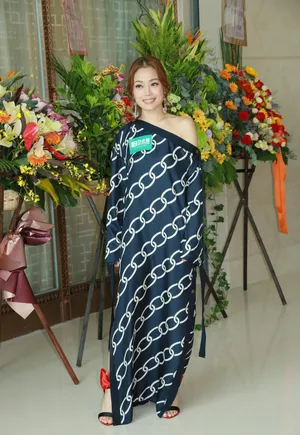 容祖儿最新甜美活动照图片_5