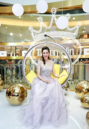 李若彤裸粉色透视礼服性感图片