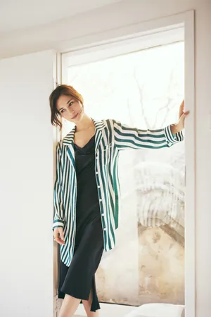 卢靖姗清新甜美写真图片_8