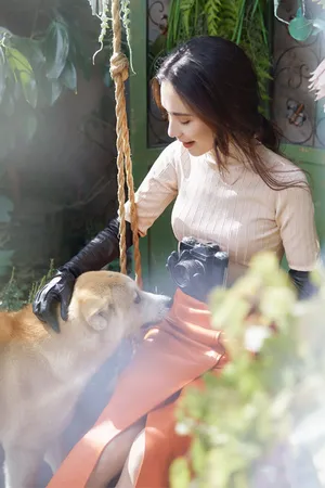 卢靖姗优雅时尚写真图片_2