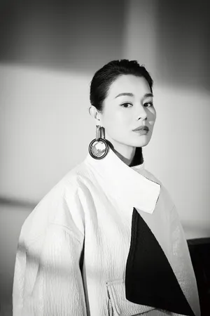 胡杏儿性感时尚魅力写真图片_2