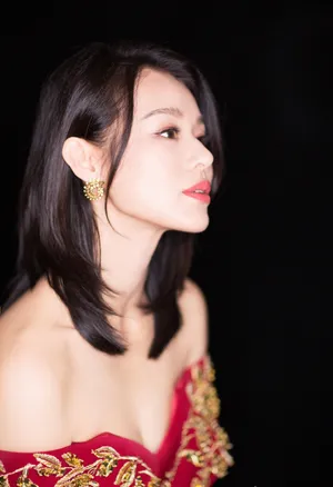 胡杏儿性感写真图片_4