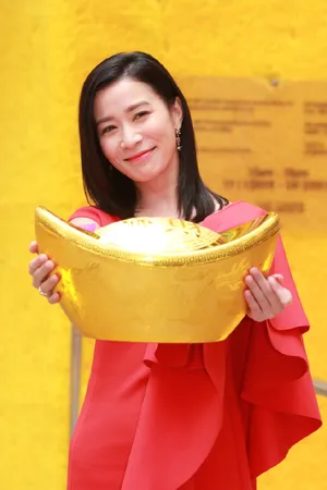 佘诗曼性感迷人活动写真图片_3