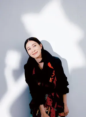 佘诗曼魅力写真图片_4