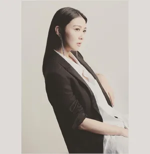薛凯琪性感霸气酷帅写真图片_3
