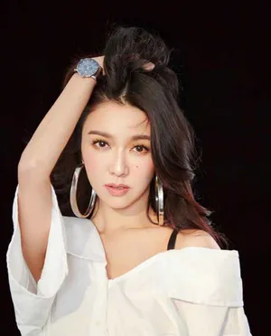 薛凯琪时尚性感写真图片_4